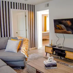 Cozy Condo, Minutes From Broadwy, Sleeps 5 Apartment Nashville